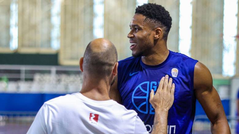 Ενσωματώθηκε στις προπονήσεις της Εθνικής Ελλάδας ο Γιάννης Αντετοκούνμπο