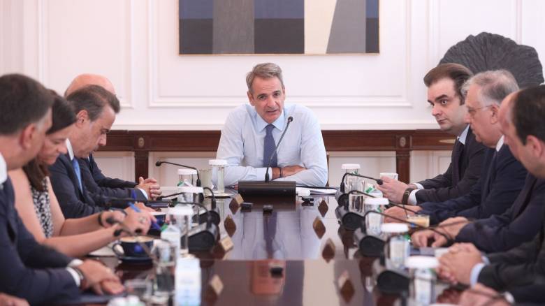 Μητσοτάκης: 12 παρεμβάσεις για την αντιμετώπιση της γραφειοκρατίας - Στόχος η έμφαση στην ανάπτυξη