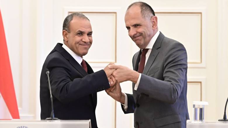 Συμφωνία για τη Μονή Σινά προανήγγειλε ο Αιγύπτιος ΥΠΕΞ - «Αθήνα και Κάιρο πυλώνες σταθερότητας»