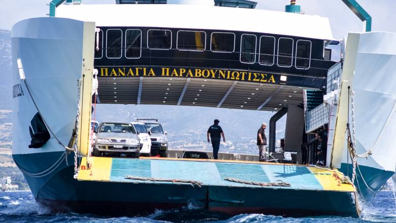 Απολογείται σήμερα ο καπετάνιος για την προσάραξη του φέρι μποτ στα Νέα Στύρα