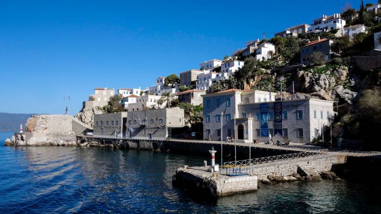 Ύδρα: Μέσω gov.gr οι αιτήσεις και οι καταγγελίες για τα οχήματα - Ποιες οι νέες υπηρεσίες