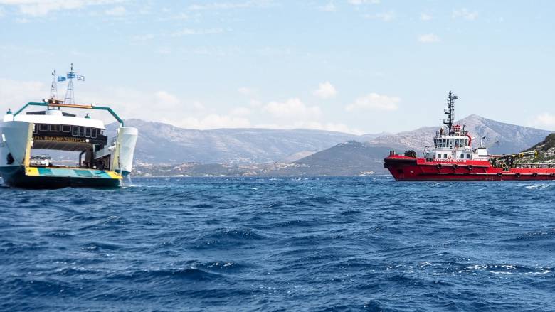 Νέα Στύρα: «Σκισίματα» 15 μέτρων στο πλοίο - «Σωσίβιο» τα διπλά τοιχώματα για τη μη βύθισή του