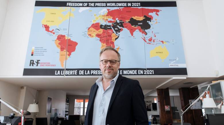 Δημοσιογράφοι Χωρίς Σύνορα κατά Τραμπ: «Πρόσχημα η ελευθερία της έκφρασης για την επιβολή δασμών»