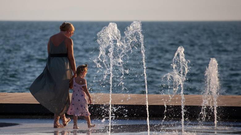 Επιστρέφουν τα 40άρια, πώς θα είναι ο καιρός τον Δεκαπενταύγουστο - Η ανάρτηση Τσατραφύλλια