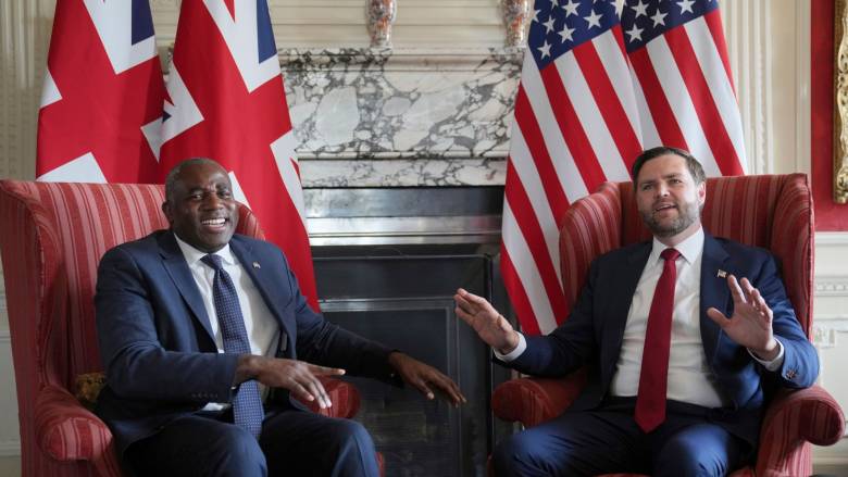 Συνάντηση Λάμι και Βανς με συμβούλους Εθνικής Ασφάλειας από την Ευρώπη και την Ουκρανία