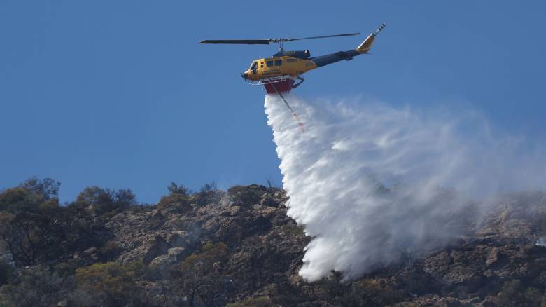 Φωτιά στον Γαλατά Αιτωλοακαρνανίας: Επιχειρούν επίγειες και εναέριες δυνάμεις