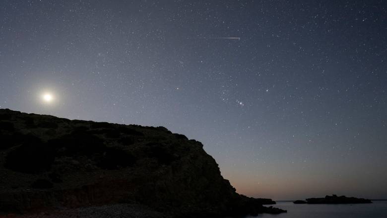 Περσείδες: Η λαμπερή Σελήνη «θολώνει» τα πεφταστέρια του Αυγούστου