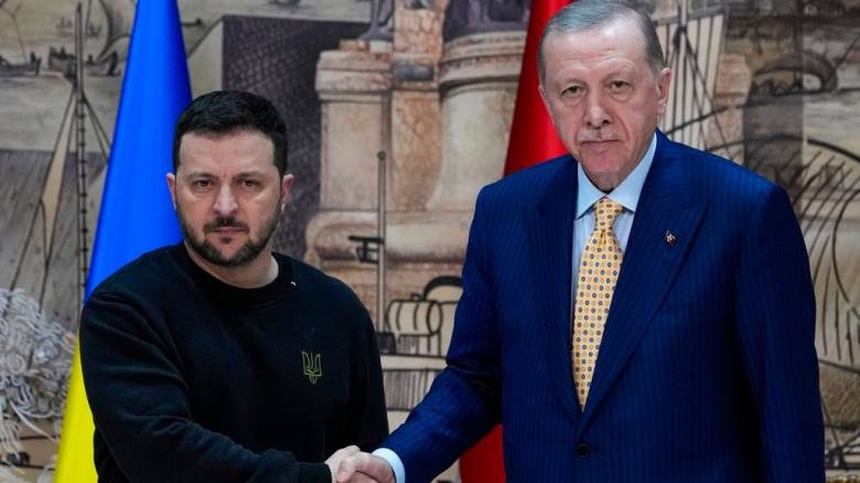 Τηλεφωνική επικοινωνία Ερντογάν- Ζελένσκι: «Έτοιμη η Τουρκία να φιλοξενήσει συνάντηση κορυφής»