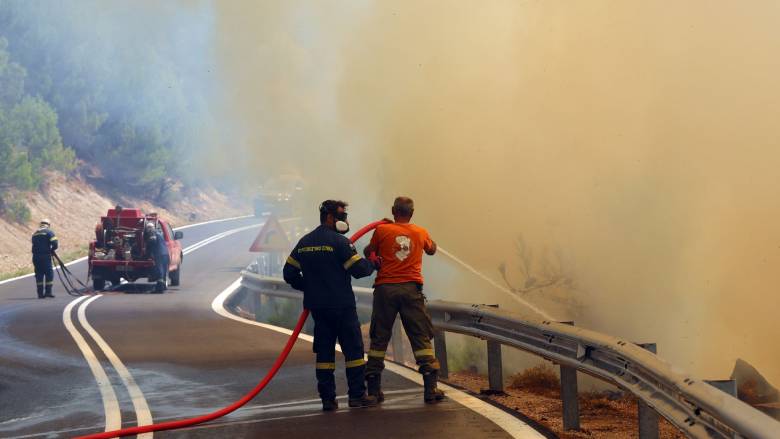 Νέο 112 για τη φωτιά στη Χίο: Εκκενώνεται προς Καρδάμυλα ο οικισμός Σπαρτούντα