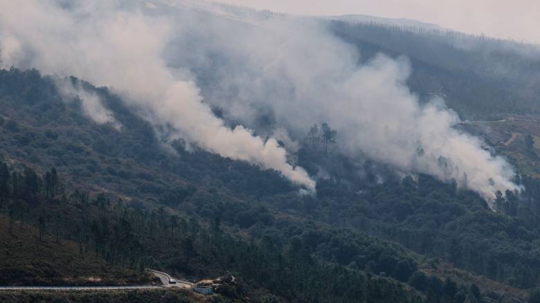 Μαίνονται οι πυρκαγιές στην Ισπανία - Τουλάχιστον δύο οι νεκροί και επτά τραυματίες