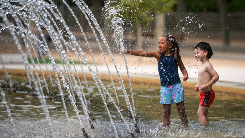 Σε πύρινο κλοιό η νότια Ευρώπη: Μάχη με τις φλόγες εν μέσω καύσωνα σε Πορτογαλία, Ιταλία, Ισπανία