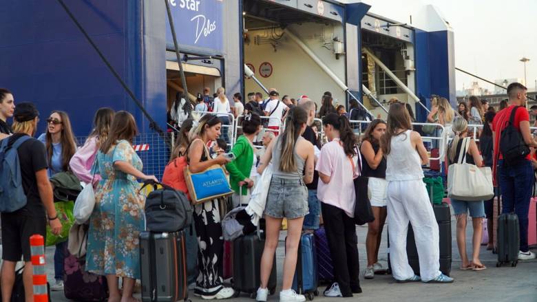 Εξόδος εκδρομέων του Δεκαπενταύγουστου από τα λιμάνια - Σε επιφυλακή οι λιμενικές αρχές