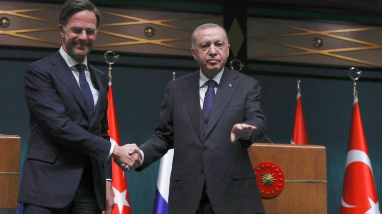 Τηλεφωνική επικοινωνία Ερντογάν – Ρούτε ενόψει της συνάντησης Τραμπ με Πούτιν