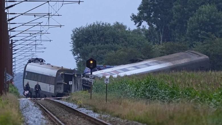 Σιδηροδρομικό δυστύχημα στη Δανία – Ένας νεκρός, αρκετοί τραυματίες