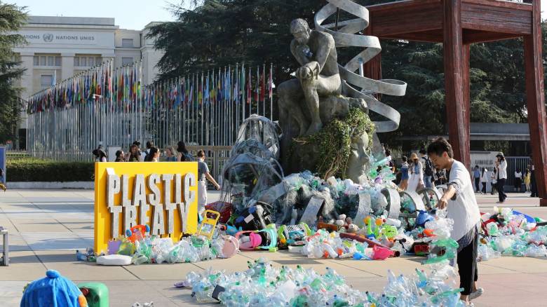 «Ναυάγησε» η συμφωνία για την καταπολέμηση της πλαστικής ρύπανσης