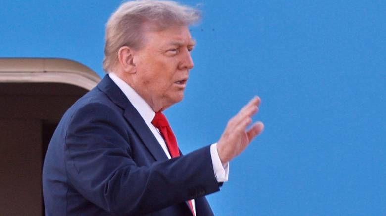 Σύνοδος Κορυφής στην Αλάσκα: Θέλω άμεσα κατάπαυση πυρός στην Ουκρανία ξεκαθαρίζει ο Τραμπ