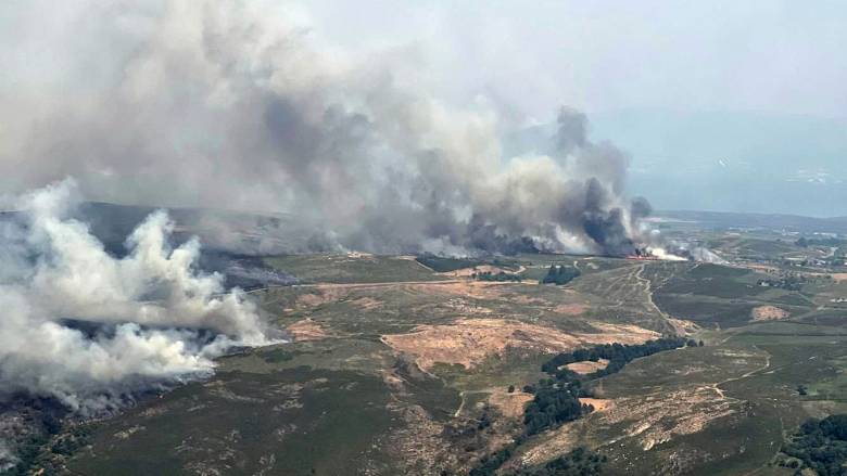 Πύρινη κόλαση στην Ιβηρική: 14 μέτωπα στην Ισπανία – Πρώτος νεκρός στην Πορτογαλία
