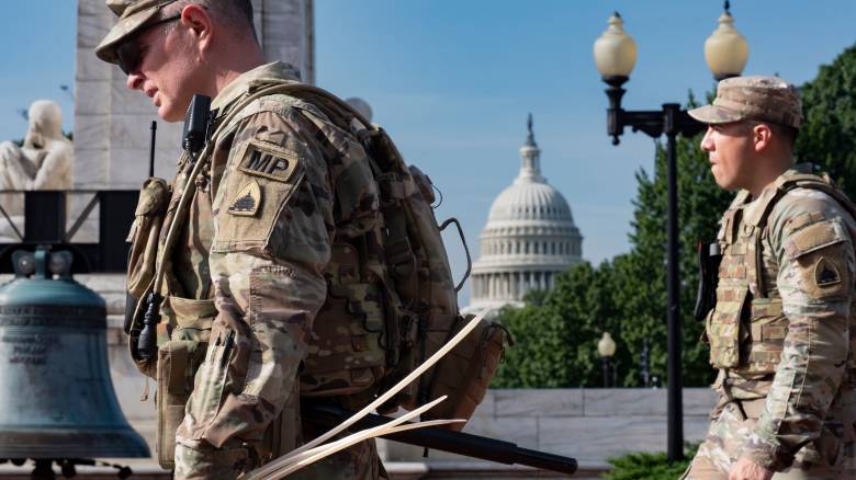 ΗΠΑ: Ο κυβερνήτης της Δυτικής Βιρτζίνια αναπτύσει στρατεύματα της Εθνοφρουράς στην Ουάσινγκτον