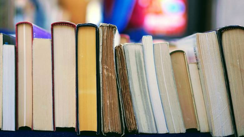 ΔΥΠΑ: Πότε λήγει η προθεσμία αιτήσεων για τα voucher βιβλίων