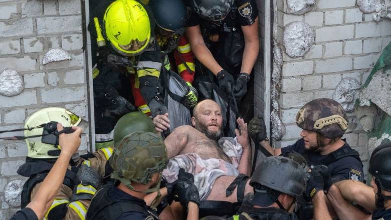 Εντείνονται οι ρωσικές επιθέσεις πριν τη συνάντηση Τραμπ- Ζελένσκι: Προελαύνει στα ανατολικά η Μόσχα