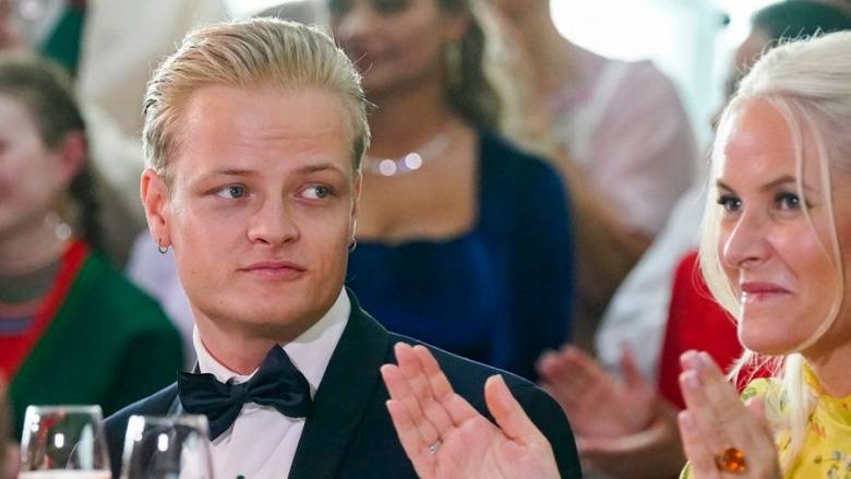 Νορβηγία: Ο γιος της πριγκίπισσας Μέτε-Μάριτ κατηγορείται για τέσσερις βιασμούς