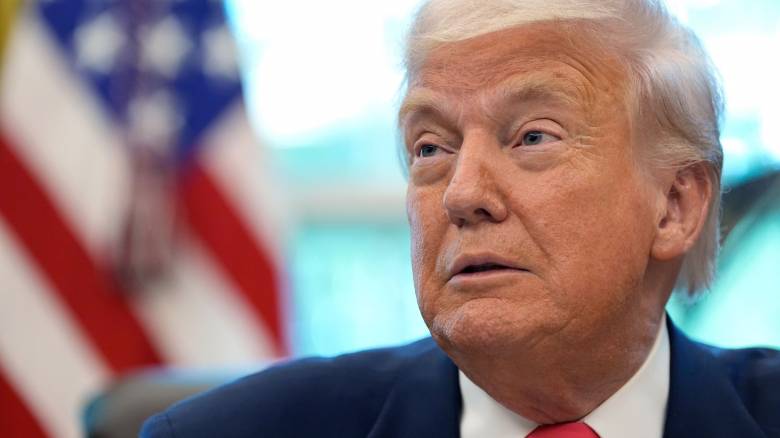 Ακυρώθηκε πρόστιμο στον Τραμπ μισού δις ως «υπεβολικό»