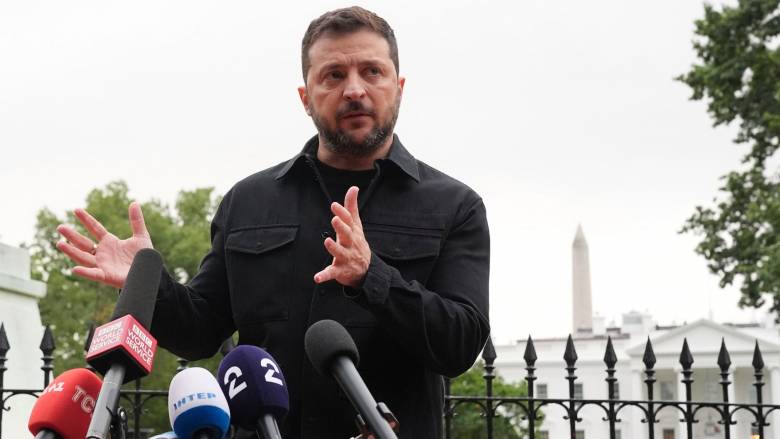 Ζελένσκι: Η Νότια Κορέα θα μπορούσε να αποτελέσει πρότυπο για τη μεταπολεμική Ουκρανία