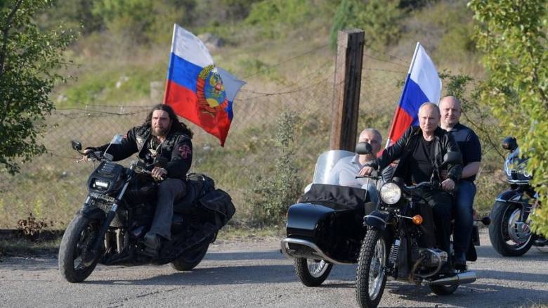 Το δώρο του Πούτιν σε κάτοικο της Αλάσκα: Μία ρωσική μοτοσικλέτα