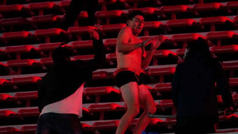 Σκηνές χάους σε αγώνα στην Αργεντινή: Βίαια επεισόδια με τρεις νεκρούς και 10 τραυματίες