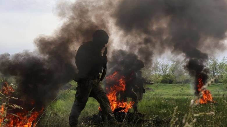 Η Ρωσία παρέδωσε τις σορούς 1.000 Ουκρανών στρατιωτικών, ανακοίνωσε το Κίεβο