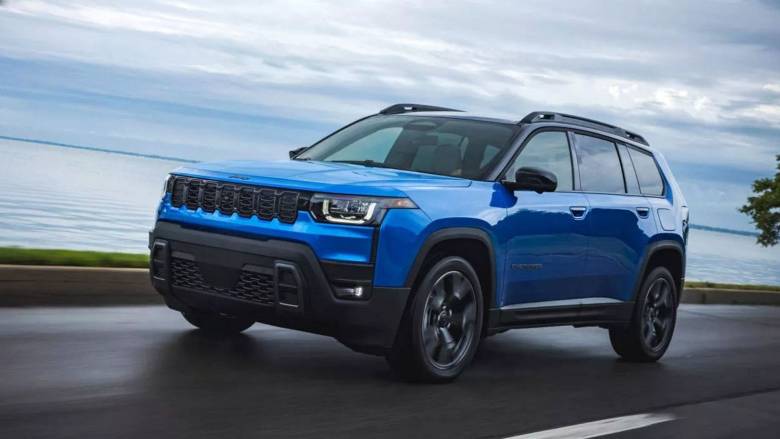 H Jeep παρουσίασε το νέο, πιο μεγάλο και υβριδικό Cherokee