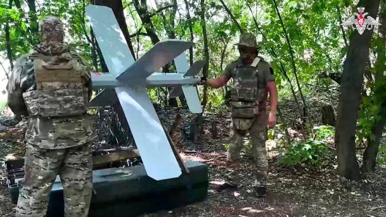 CNNi: Πώς τα ρωσικά drones αλλάζουν τον πόλεμο στην Ουκρανία - Μαζική παραγωγή, «βροχή» οι επιθέσεις