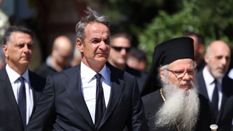 Μητσοτάκης στην κηδεία Βεσυρόπουλου: «Έφυγε το καλύτερο παιδί, έτσι θα τον θυμόμαστε όλοι»