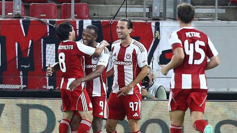Ολυμπιακός - Αστέρας Τρίπολης 2-0: Με δύο γκολ στις καθυστερήσεις οι ερυθρόλευκοι απέφυγαν το «κάζο»