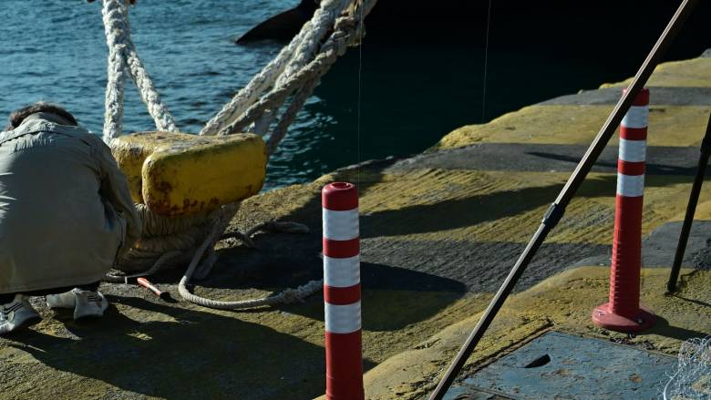 Σορός γυναίκας ανασύρθηκε από το λιμάνι του Πειραιά