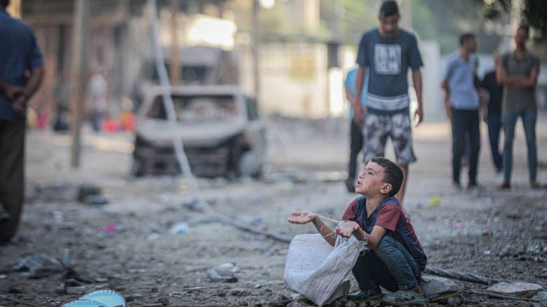 Η πόλη της Γάζας βυθίζεται στο χάος: Λιμός, πείνα, εκτοπισμός - Συγκλονιστικές μαρτυρίες