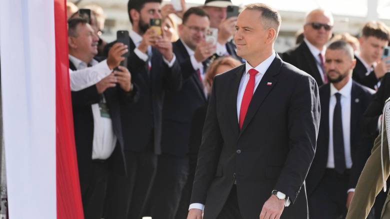 Περικοπή των κρατικών επιδομάτων για τους Ουκρανούς πρότεινε ο Πολωνός πρόεδρος