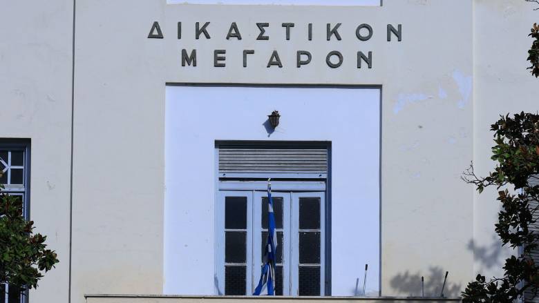 Βόλος: Κατηγορίες και για άλλες αξιόποινες πράξεις κατά του λιμενικού που συνελήφθη για ασέλγεια