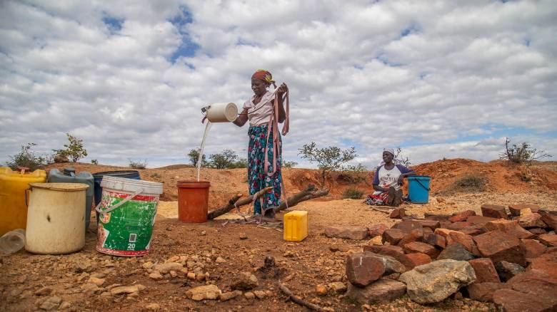 Αποκαλυπτικά στοιχεία: Ένας στους τέσσερις ανθρώπους παγκοσμίως δεν έχει πρόσβαση σε πόσιμο νερό