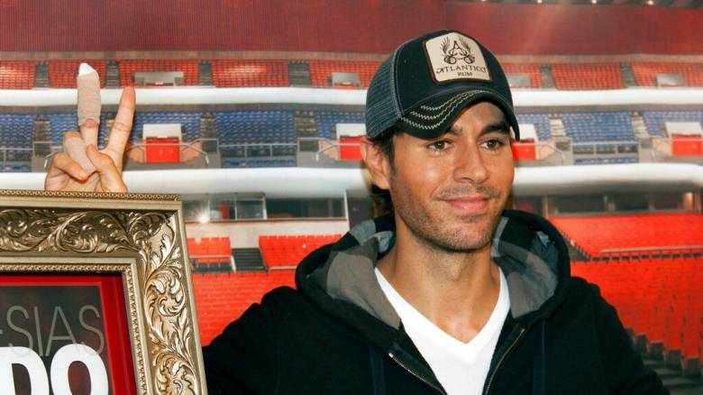 Ο Ενρίκε Ιγκλέσιας και η Άννα Κουρνίκοβα περιμένουν το τέταρτο παιδί τους