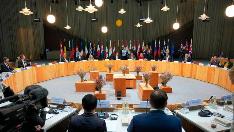 Κάγια Κάλας: «Δεν θα επιστραφούν περιουσιακά στοιχεία στη Ρωσία αν δεν καταβάλει αποζημιώσεις»