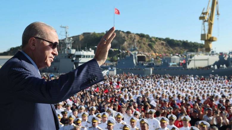 «Φιέστα» Ερντογάν  με θέμα  τη Γαλάζια Πατρίδα