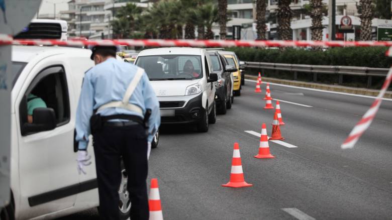 Παράσυρση 33χρονης στην Ποσειδώνος - Νοσηλεύεται σοβαρά στο Τζάνειο