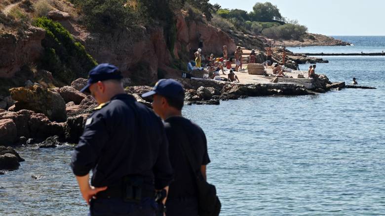 Συναγερμός για χειροβομβίδα στο Καβούρι Αττικής