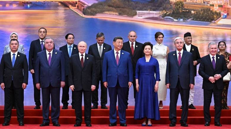 Σύνοδος Σαγκάης: Ο Πούτιν αγοράζει... χρόνο με κινεζικό οξυγόνο – Οι στόχοι Σι, Ερντογάν, Μόντι