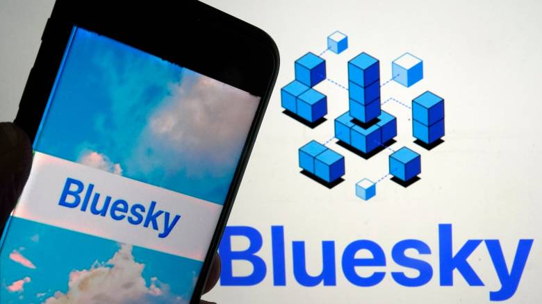 Η επιστήμη «ψηφίζει» Bluesky: Το μέσο κοινωνικής δικτύωσης που «κοντράρει» το X σε αλληλεπίδραση