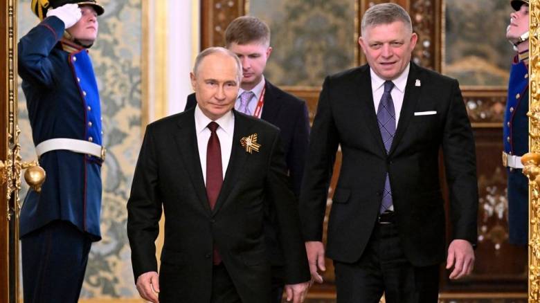 Σλοβακία: Ο Φίτσο θα συναντηθεί τις επόμενες ημέρες με Πούτιν, Σι και Ζελένσκι