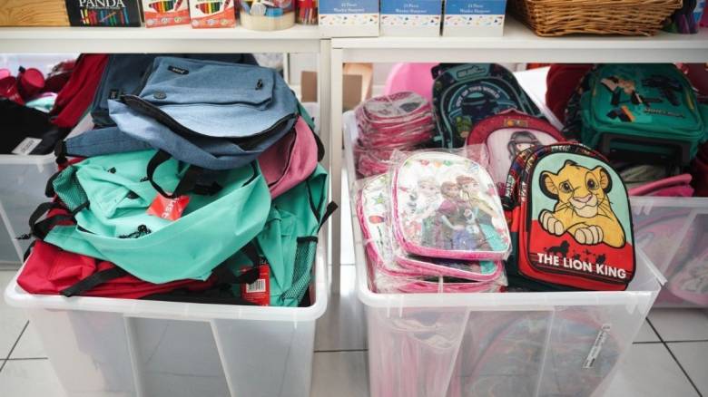 Συγκέντρωση σχολικών ειδών από τον Δήμο Αθηναίων για παιδιά ευάλωτων οικογενειών