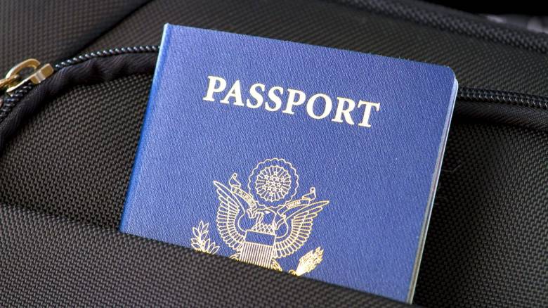 Οι Βρετανοί προειδοποιούν τους αλλοδαπούς φοιτητές να μην μείνουν στη χώρα μετά τη λήξη της βίζας