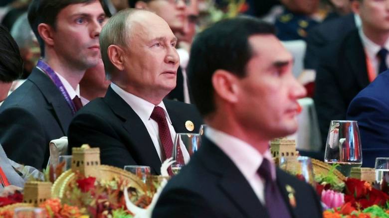 Διαψεύδει το Κρεμλίνο ότι ο Πούτιν «συνωμοτεί» με τον Σι και τον Κιμ εναντίον των ΗΠΑ